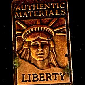 1886-1986 Centennial Statue Of Liberty Authentic Metals Lapel Pin New Old Stock